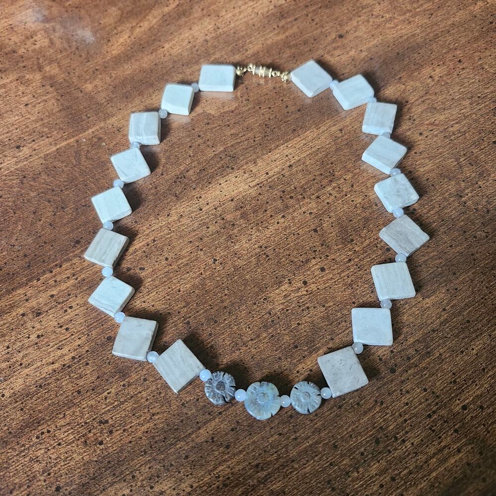 Gray Banded Agate Milky Quartz Jasper Necklace Carved Flower Stone Beads 19in